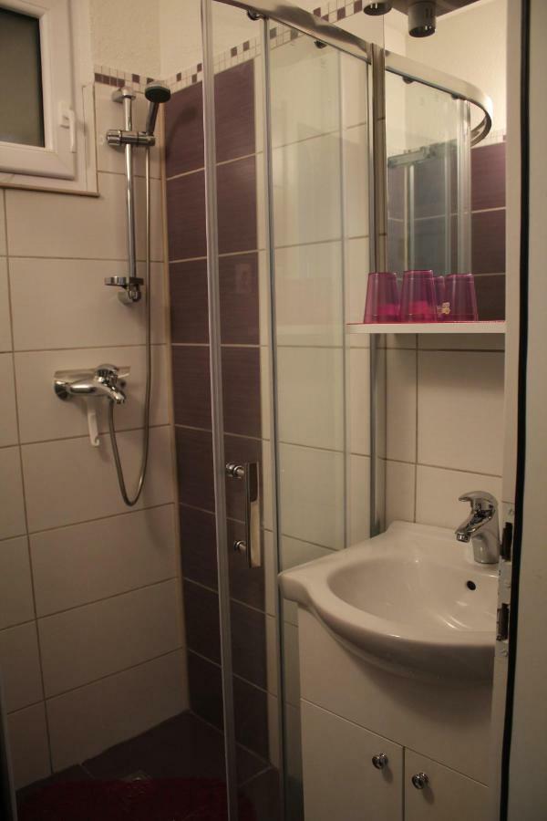 Apartmani Atila Damir Omiš Eksteriør billede