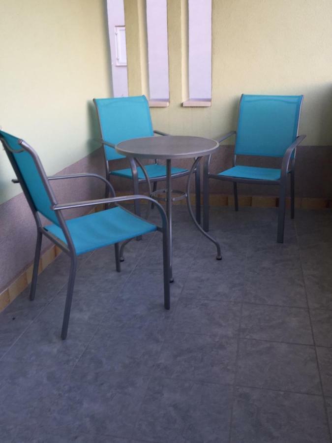 Apartmani Atila Damir Omiš Eksteriør billede