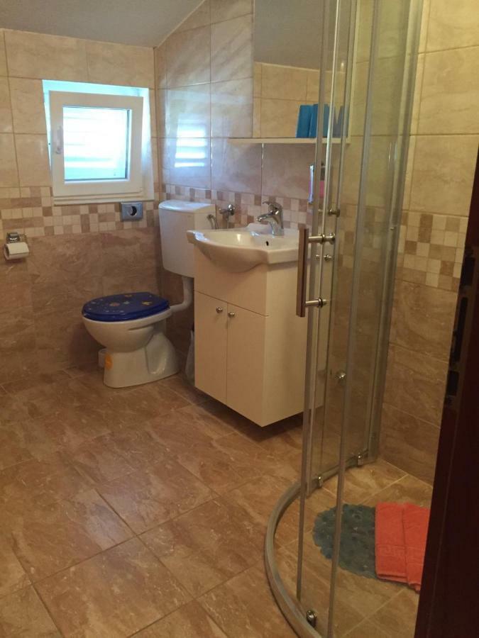 Apartmani Atila Damir Omiš Eksteriør billede