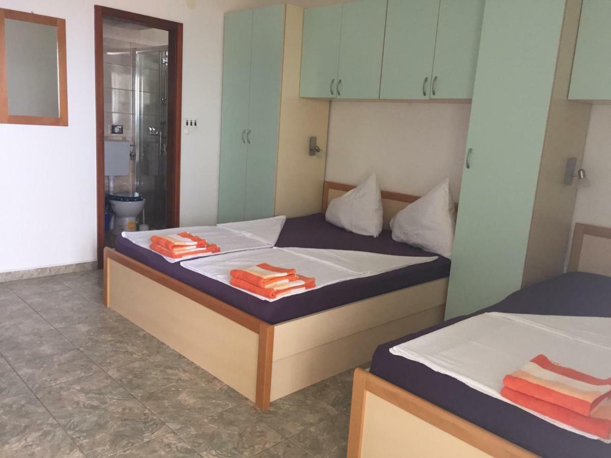 Apartmani Atila Damir Omiš Eksteriør billede