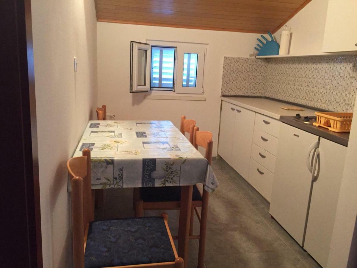 Apartmani Atila Damir Omiš Eksteriør billede