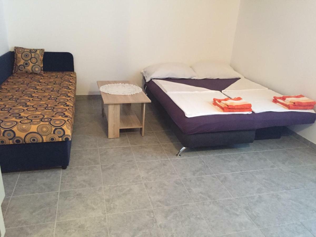 Apartmani Atila Damir Omiš Eksteriør billede