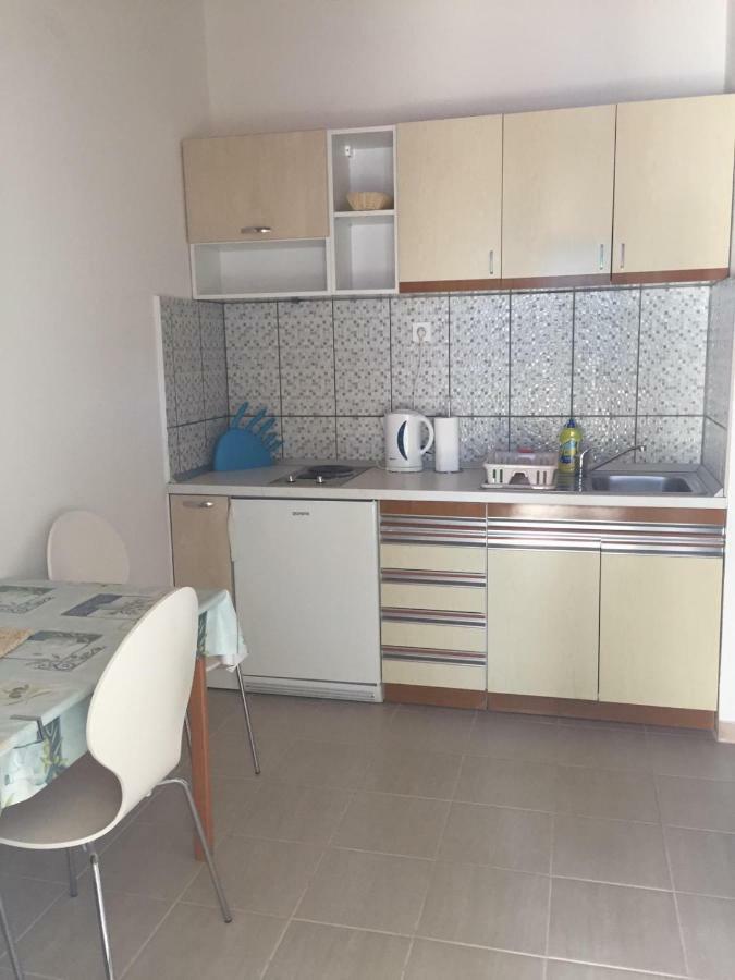 Apartmani Atila Damir Omiš Eksteriør billede
