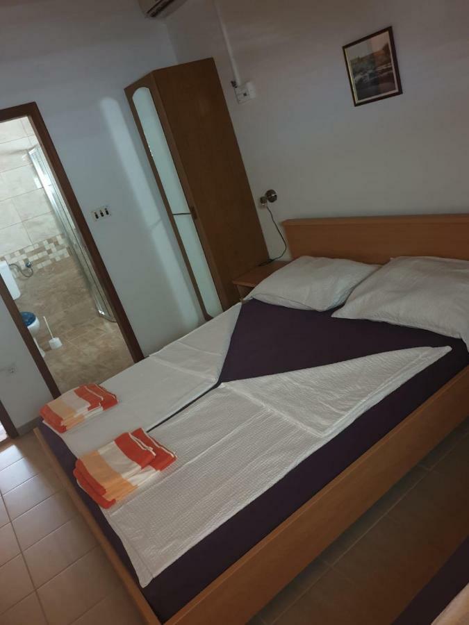 Apartmani Atila Damir Omiš Eksteriør billede